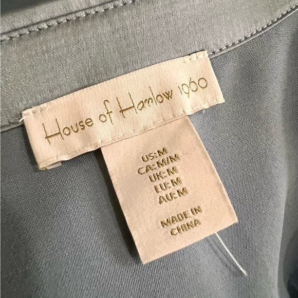 House of Harlow Button Down Blouse Baby Blue Size M - Picture 8 of 9